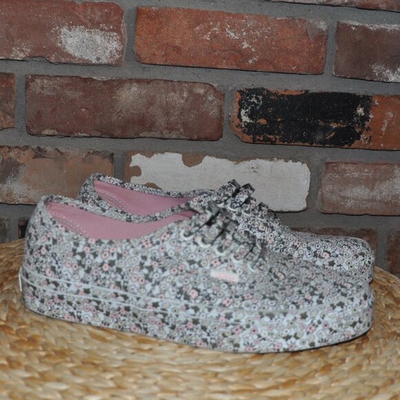 Vans Off the Wall All Over Print Mono Floral Skate Shoe M 7.5 EUR40.5 Unisex - Picture 4 of 9